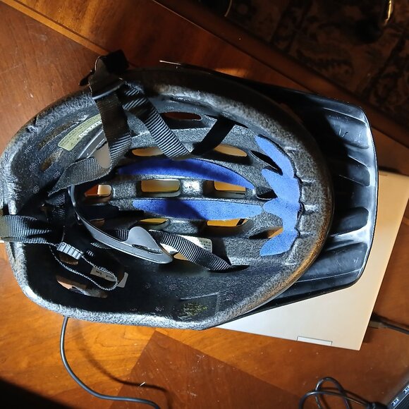 GIRO Mojave Sport Road Bike Cycling Helmet EUC - Picture 6 of 6